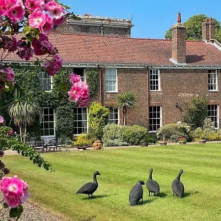 Prázdninový dům Family Friendly, Big Beautiful 17th Century House Hunmanby