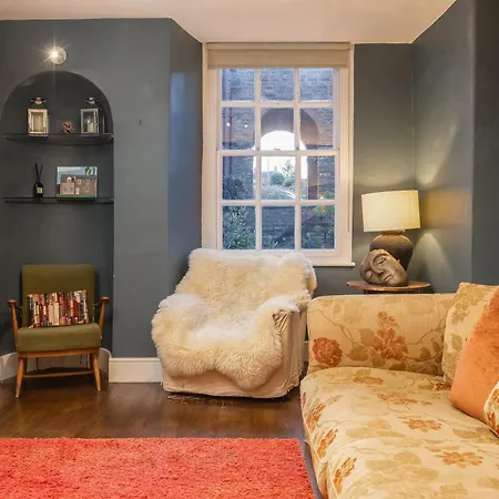 Family Friendly, Big Beautiful 17th Century House Prázdninový dům *