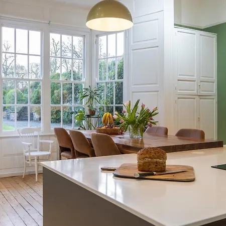 Prázdninový dům Family Friendly, Big Beautiful 17th Century House Hunmanby