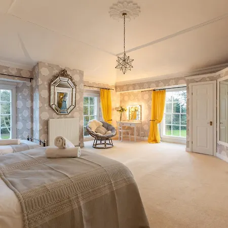 Family Friendly, Big Beautiful 17th Century House * Hunmanby