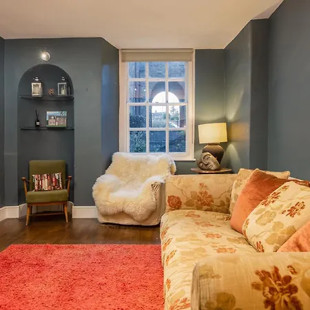 Family Friendly, Big Beautiful 17th Century House Prázdninový dům *