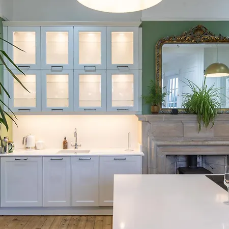 Family Friendly, Big Beautiful 17th Century House *